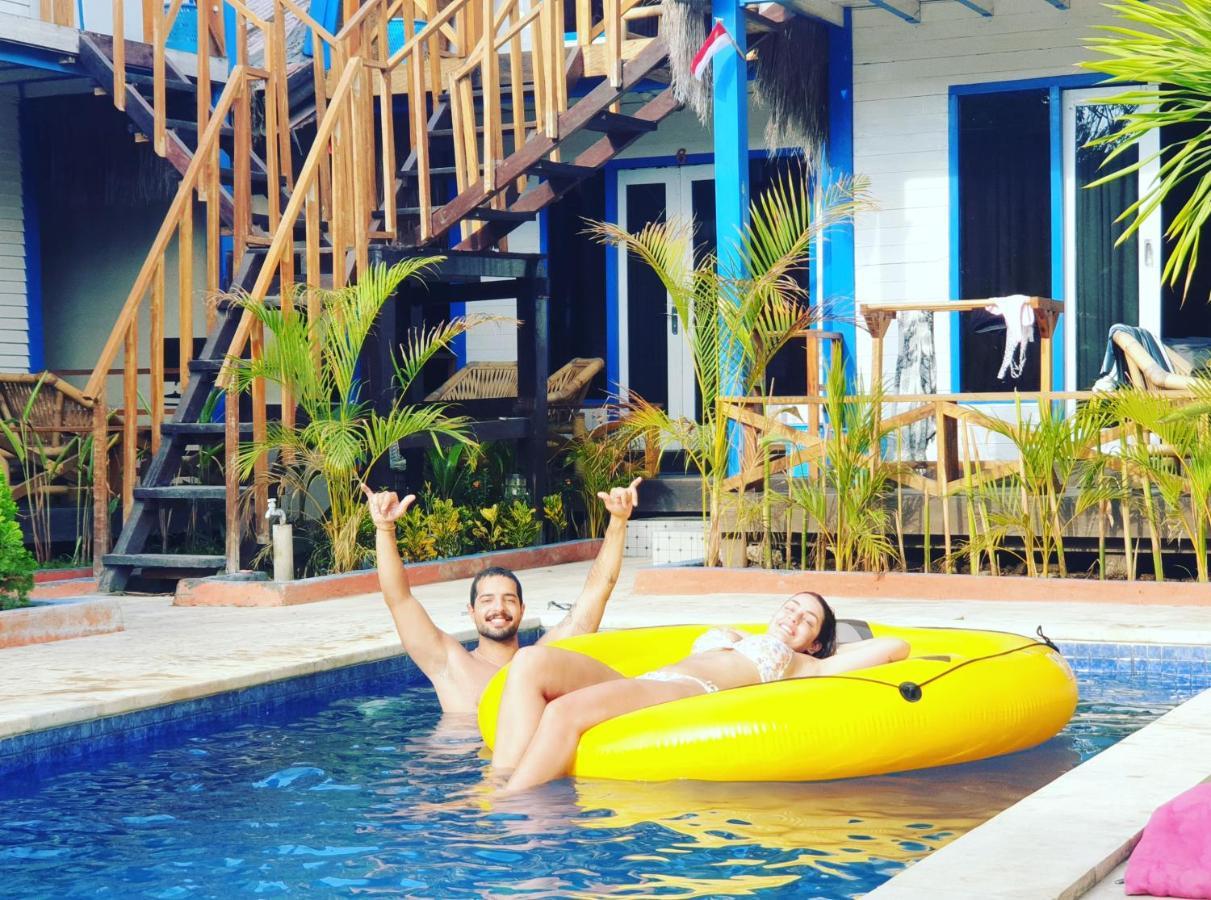 Tropical House Bungalows Gili Trawangan Exterior photo